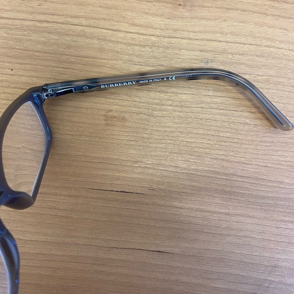 Burberry Reading Glasses - Picture 5 of 6